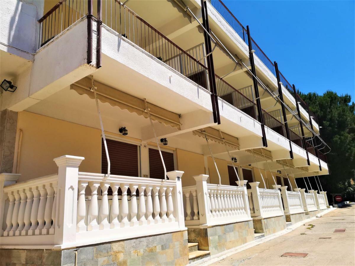 Neorio Studios Poros Town المظهر الخارجي الصورة